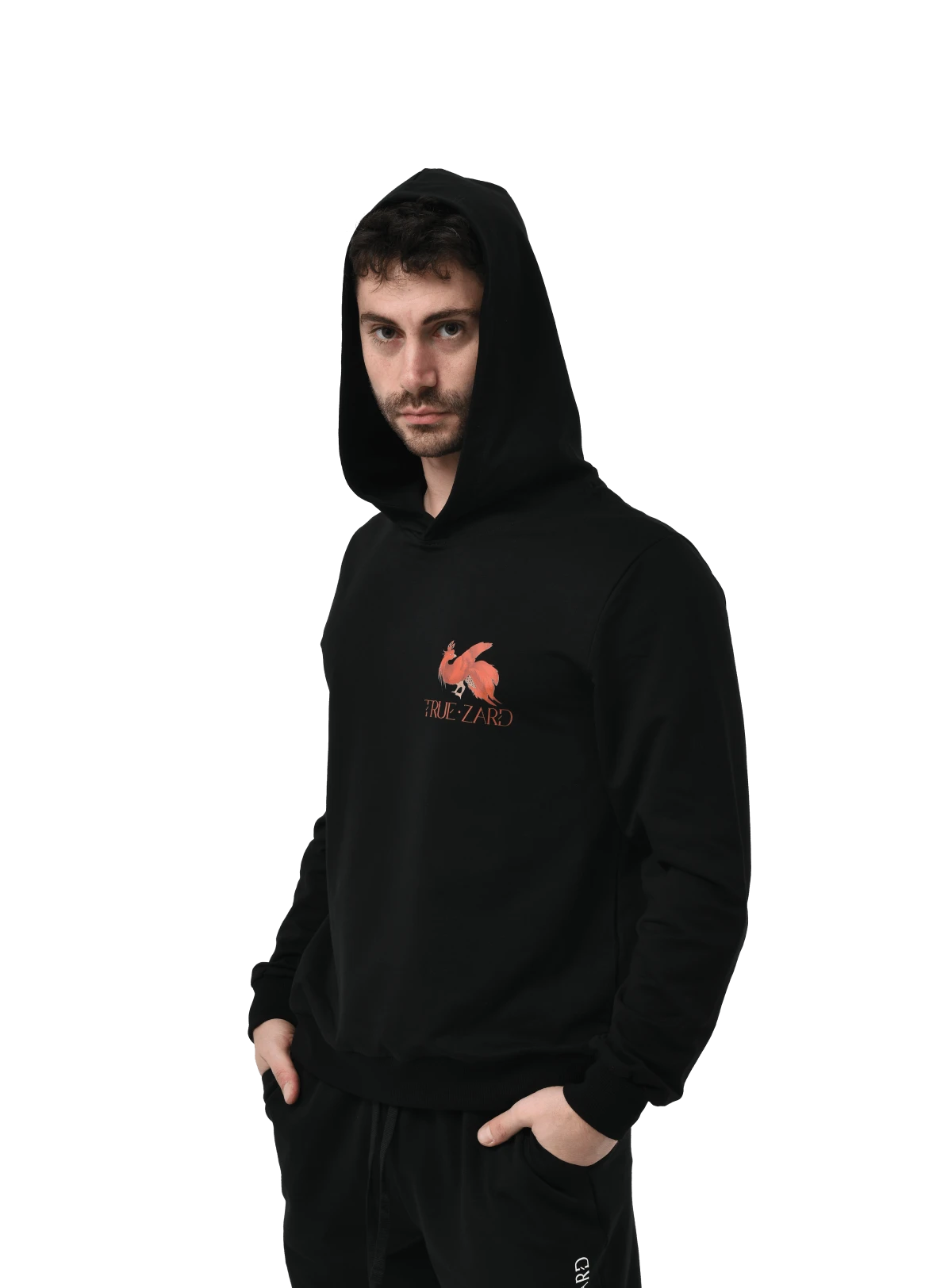 Կարմիր փյունիկ հուդի